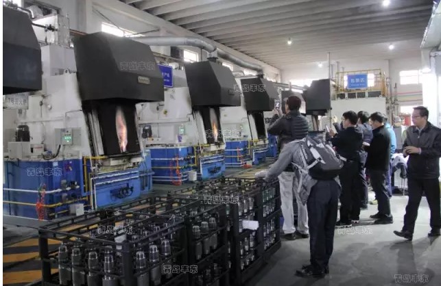 山東工業(yè)大學(xué)校友企業(yè)家訪問青島豐東