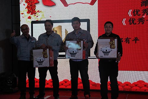 優(yōu)秀操作工獎(jiǎng)、一線管理人獎(jiǎng)